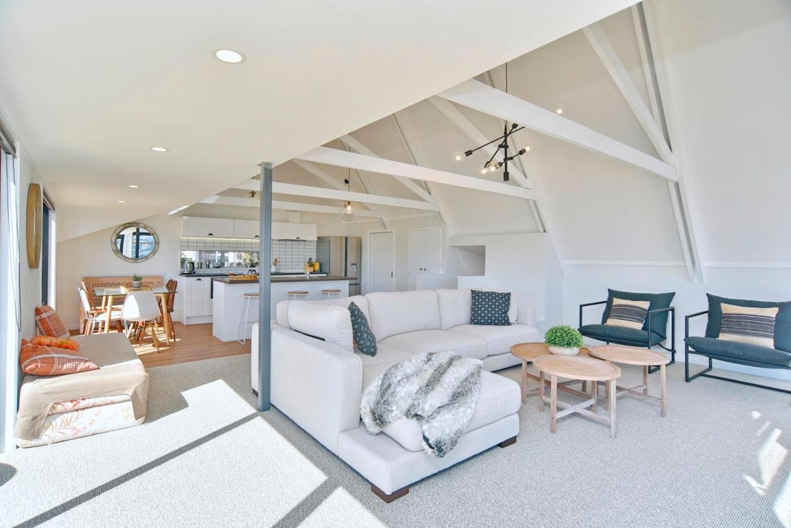 Akaroa Harbour View - Christchurch Holiday Homes 외부 사진