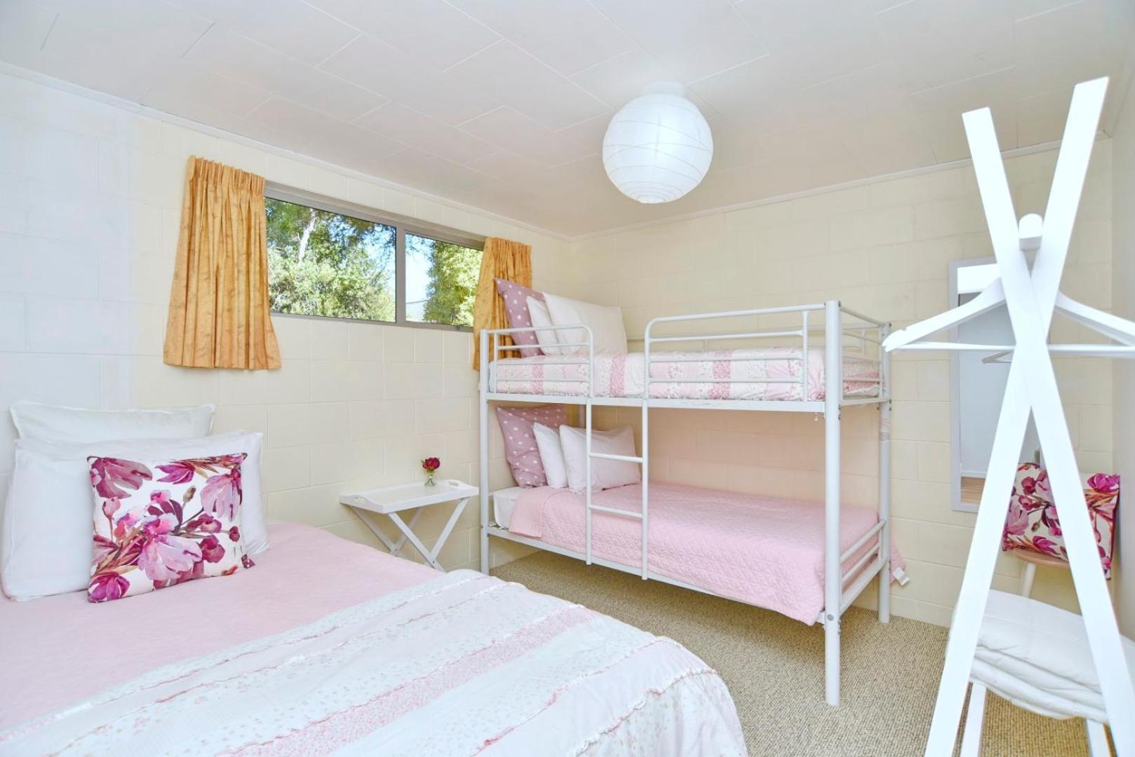 Akaroa Harbour View - Christchurch Holiday Homes 외부 사진